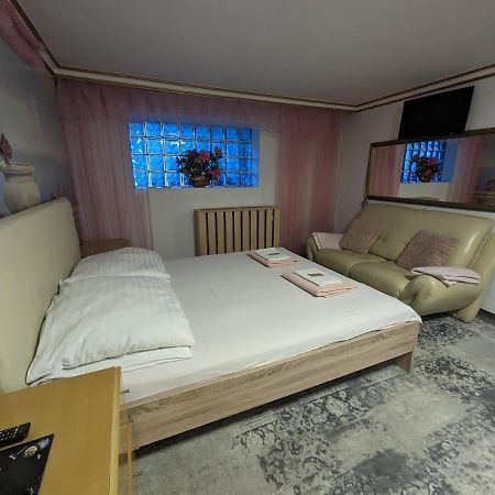 טרנובסקי גאורי Motel Drabek מראה חיצוני תמונה