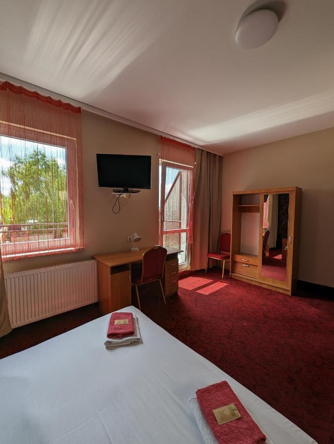 טרנובסקי גאורי Motel Drabek מראה חיצוני תמונה